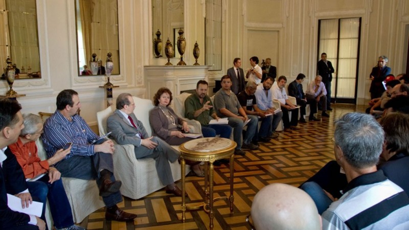 29-05-2012-Governador recebe carta de apoio