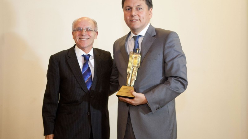 05-11-2013-Premiação faz parte das comemorações de 50 anos da AARS