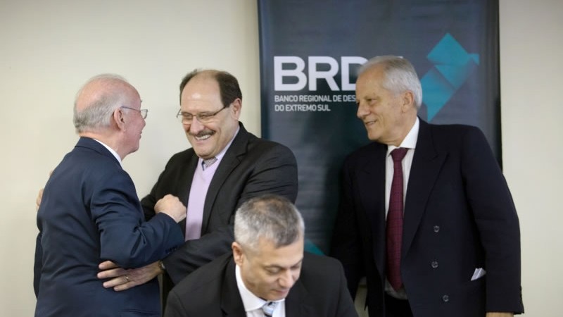 21-07-2016-O BRDE funciona em conjunto entre os governos dos três estados da região Sul