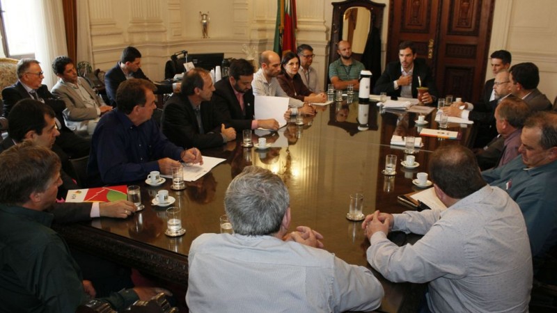 Os prefeitos manifestaram, também, interesse pela instalação de câmeras de videomonitoramento em alguns municípios