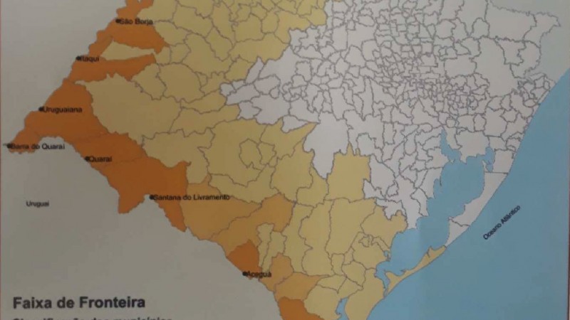 Cerca de cinquenta famílias que vivem na região (laranja) devem ser beneficiadas pela medida