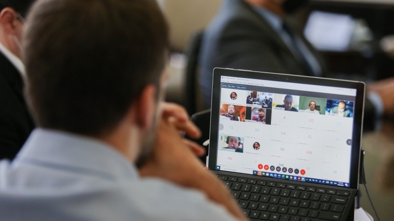 Jornalistas de diferentes regiões do Estado participaram da videocoletiva