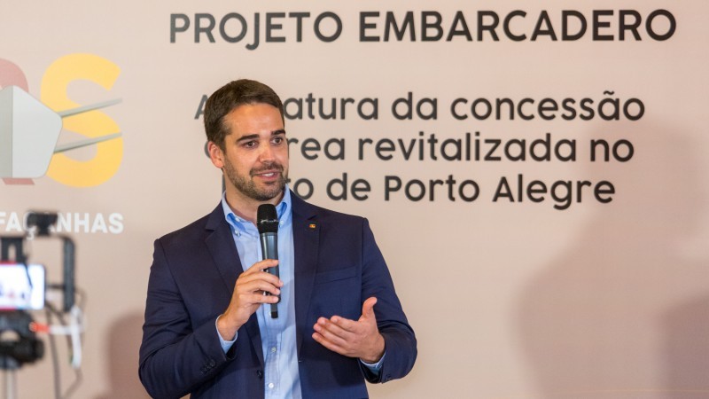 Governador disse que o olhar sobre o cais é de longo prazo, para que a área possa ser tudo o que tem potencial de ser